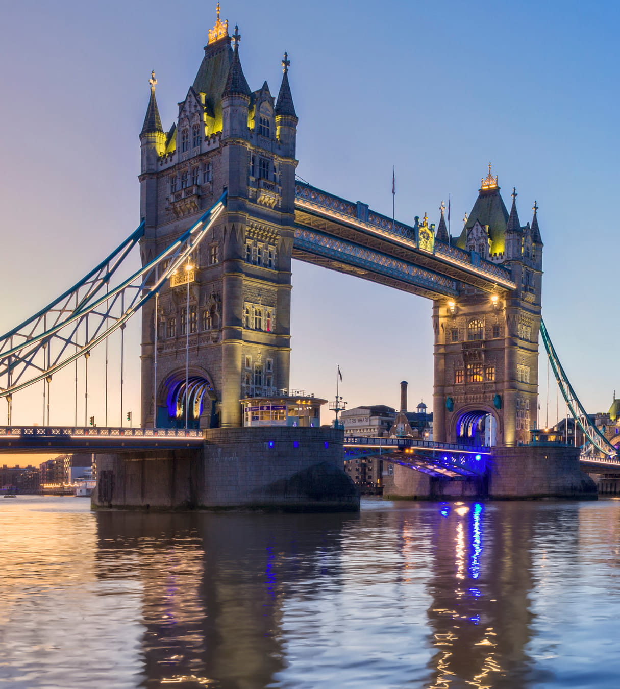 tower bridge in London