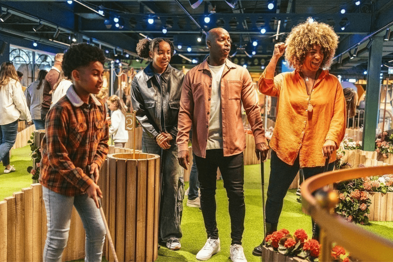 Swingers Crazy Golf London