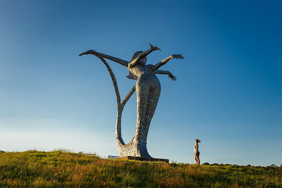 Arria statue