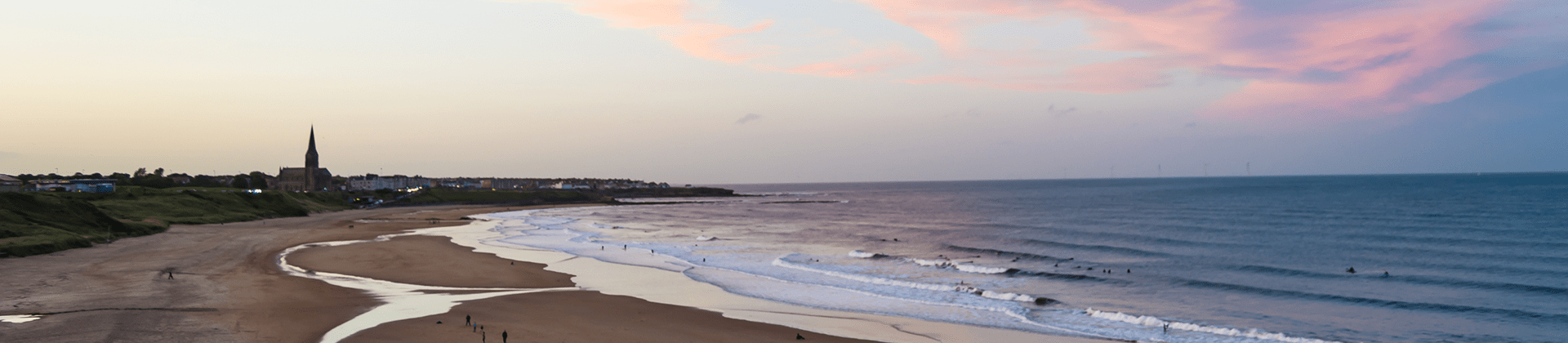sunset at Tynemouth beach